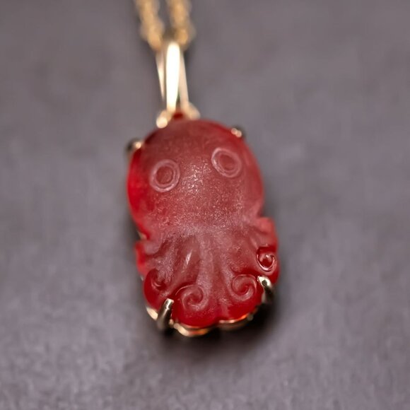 Cute Handcarved Fire Opal Octopus Necklace 18K Yellow Gold - Picture 1 of 6